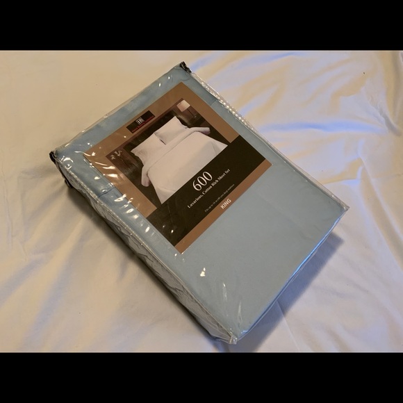 600 thread count cotton rich king bed sheet set in light blue. New. Home… - Picture 2 of 8
